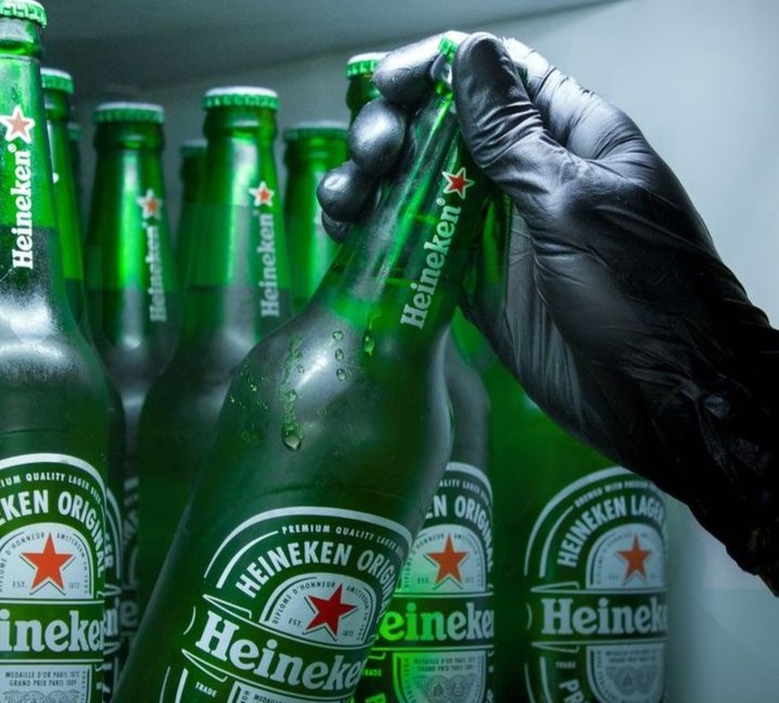 Cerveja gelada no ambiente